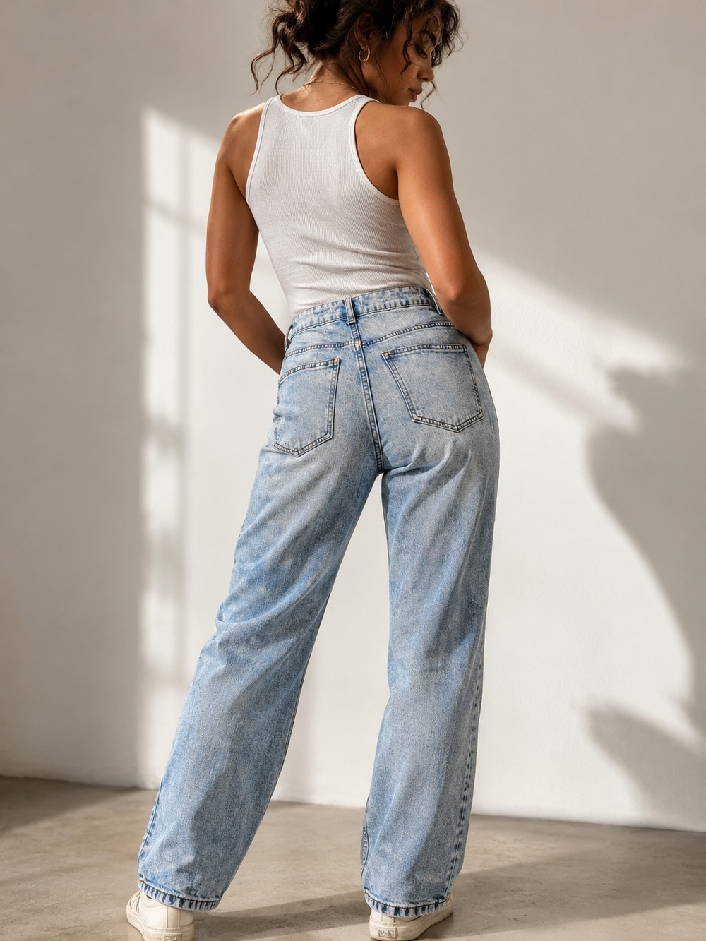 Cotton On Distressed Straight Leg Jeans Light Wash High Rise 90s Y2K Mom Jeans